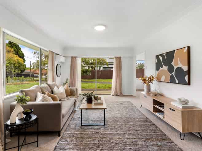8 McNally Road, Pukekohe