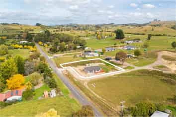 300 White Road, Otane