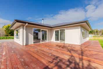 300 White Road, Otane
