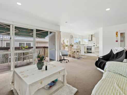 1/144 Whitford Road, Somerville