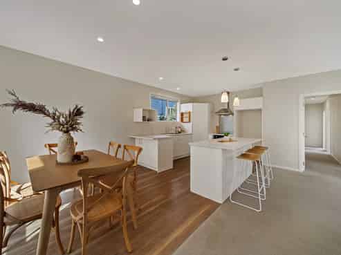 385 Estuary Road, South New Brighton