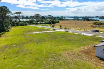 4D McLarin Road, Glenbrook