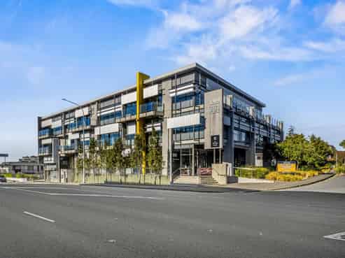 Perfectly positioned Ellerslie office