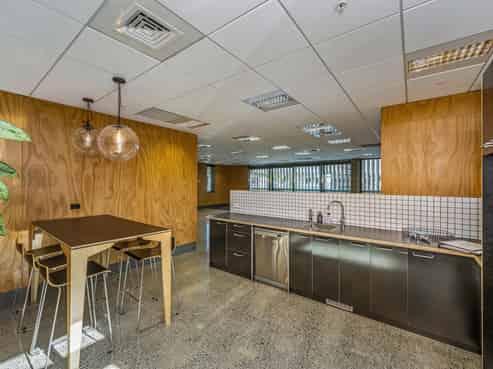 Perfectly positioned Ellerslie office