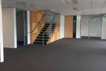 Versatile 350m² Space for Lease