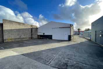 456M² WAREHOUSE ON MANUKAU
