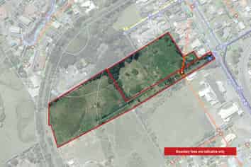 4 and 6 Louis Drive, Waitara