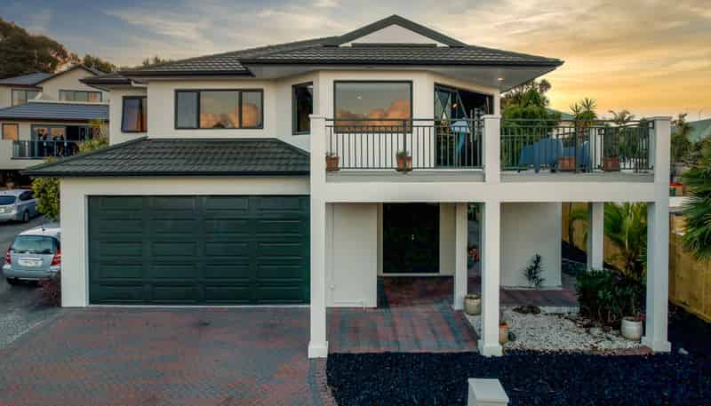 32 Ian Sage Avenue, Torbay