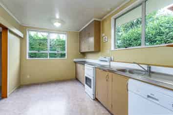 Unique Orari Opportunity – Land and Buildings