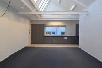 Top Floor office ideal for multiple uses 