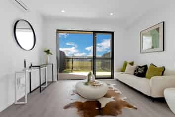 10/17 Barneys Farm Road, Manurewa