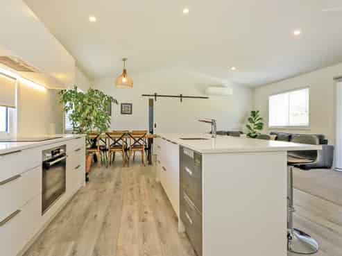 2 Cape Grove, Haumoana