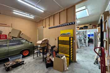 Central City Showroom - Workshop For Lease