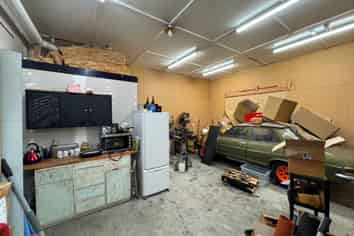Central City Showroom - Workshop For Lease