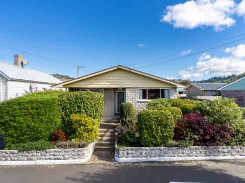 15B Baker Street, Caversham