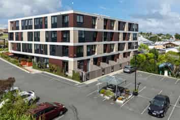 62 apartments for sale in one line