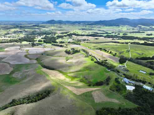 860  Kaiwaka Mangawhai Road, Kaiwaka