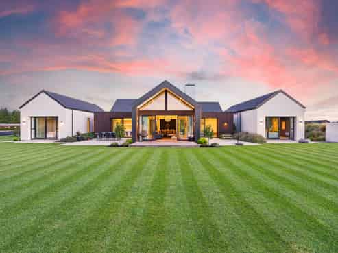 59 Silver Peaks Drive, West Melton