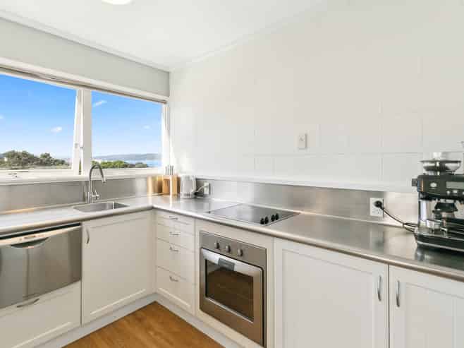 9/2 Newman Terrace, Thorndon