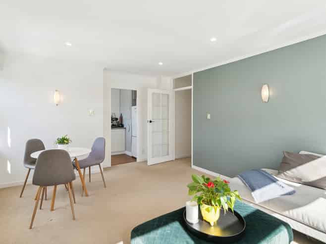9/2 Newman Terrace, Thorndon