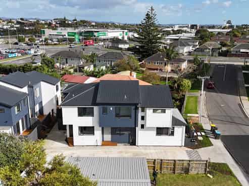 1-3, 20 William Blofield Avenue, Mount Roskill