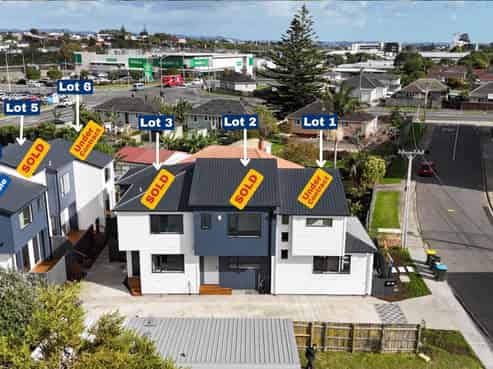 1-4, 20 William Blofield Avenue, Mount Roskill