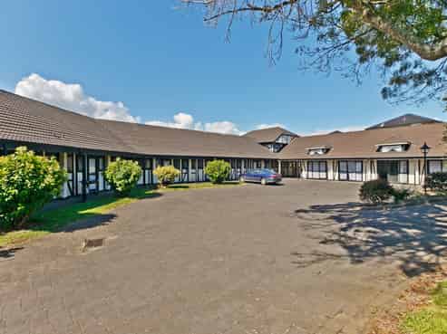 Motel on 8,251m² – Occupy or Develop