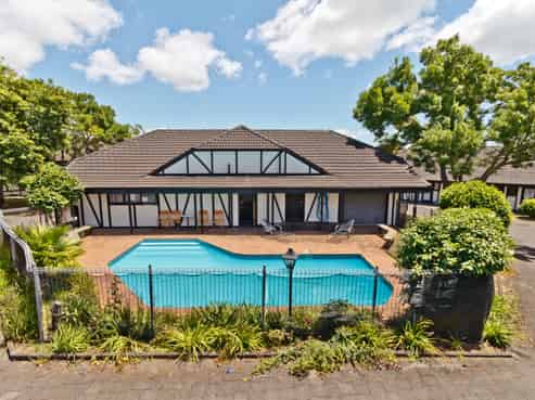 Motel on 8,251m² – Occupy or Develop