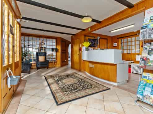 Motel on 8,251m² – Occupy or Develop