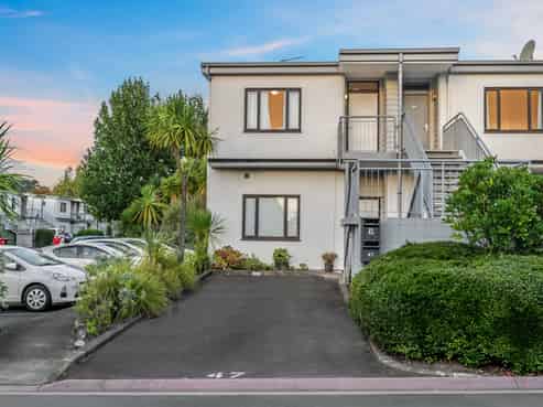 46/92 Bush Road, Albany