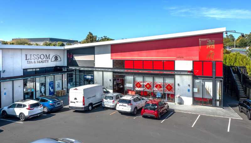 325 Albany Highway, Rosedale