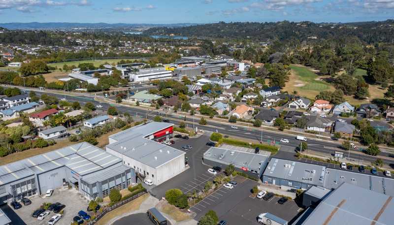 325 Albany Highway, Rosedale