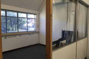 Mid-Range Office