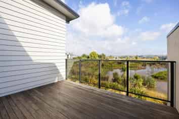 8/37 North Ridge Drive, Rototuna North