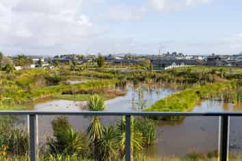 8/37 North Ridge Drive, Rototuna North