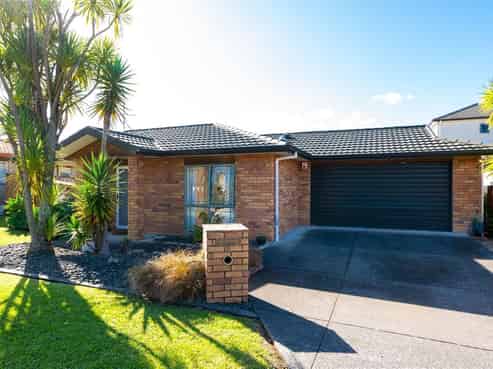 8 Ryehill Close, New Lynn