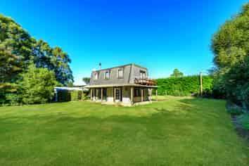 864 Sandy Knolls Road, West Melton