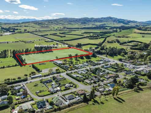 17 Karaka Road, Waikari