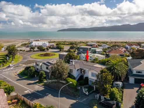 5 Golf Road, Paraparaumu Beach
