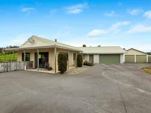 32 Davis Road, Inglewood