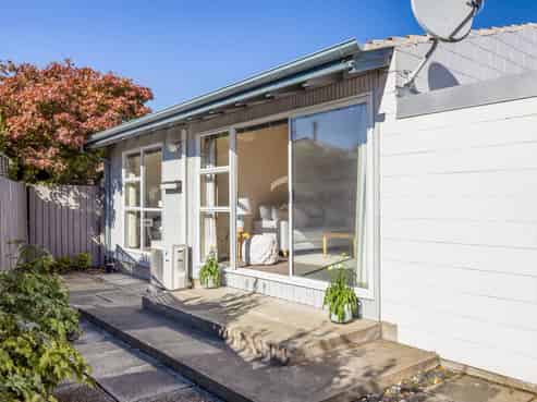 72B Office Road, Merivale