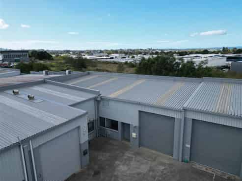 Immaculate 194sqm Industrial Opportunity