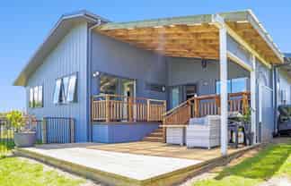 126 The Fairway, Matarangi