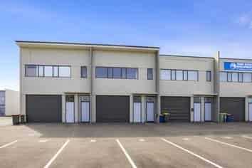 MODERN SMALL INDUSTRIAL – 131M²
