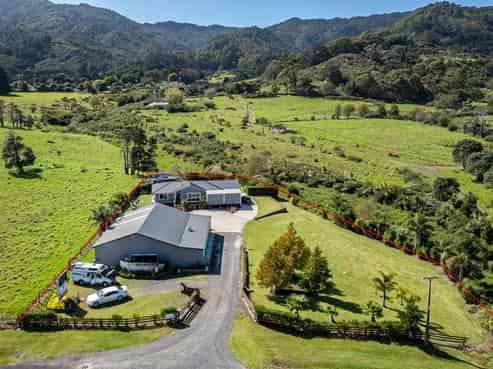 905 Tiki Road, Coromandel