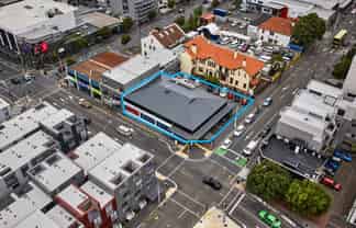 Sun-Soaked Te Aro Landmark with Income and Profile