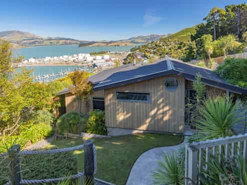 19 Bridle Path, Lyttelton