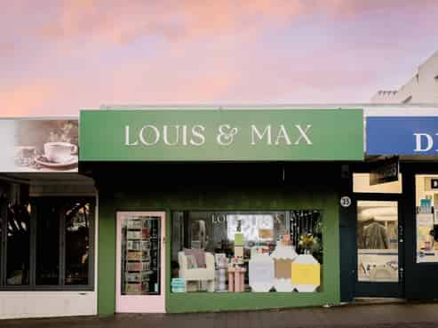 Be in the heart of Howick Village