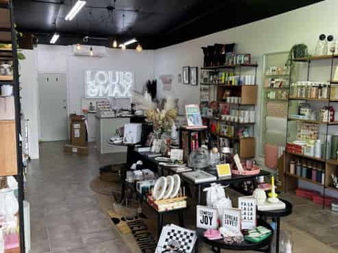 Be in the heart of Howick Village