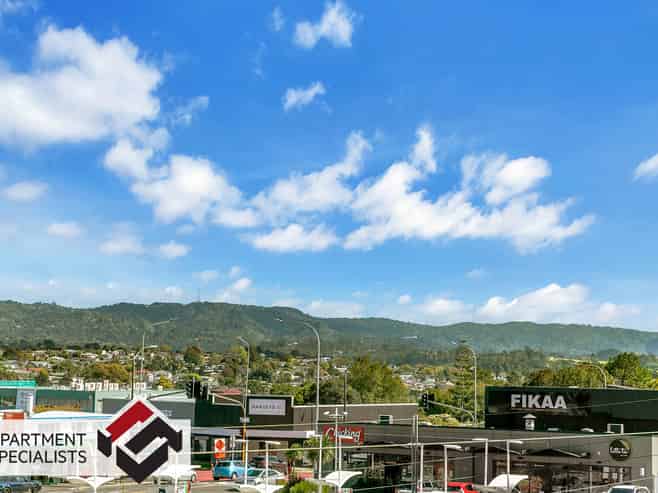 105/6 Waikumete Road, Glen Eden